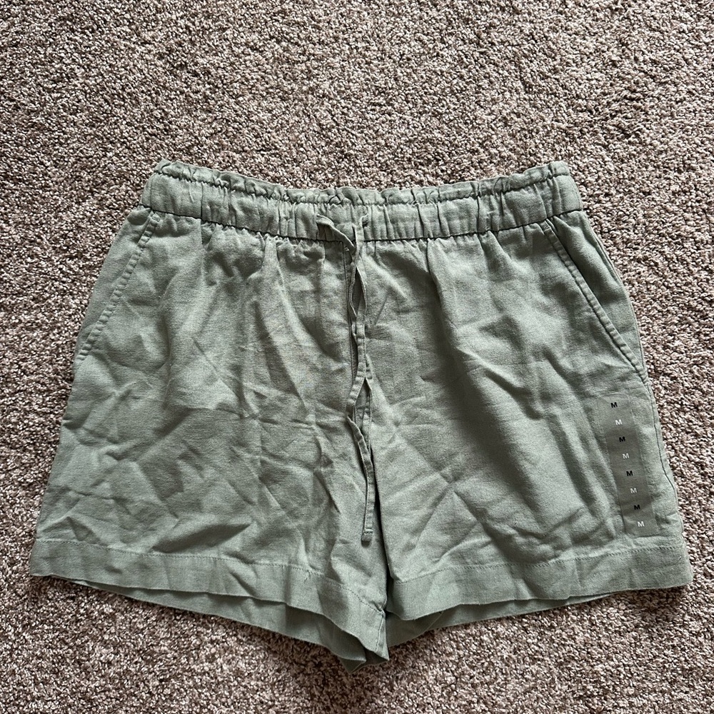 GAP Sage Green Women's Cargo Shorts